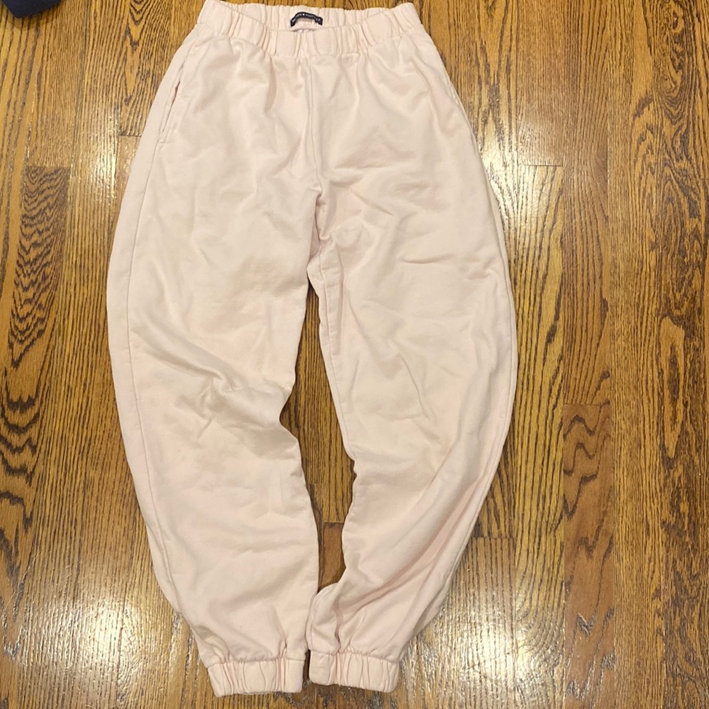 Brandy Melville Rosa sweatpants